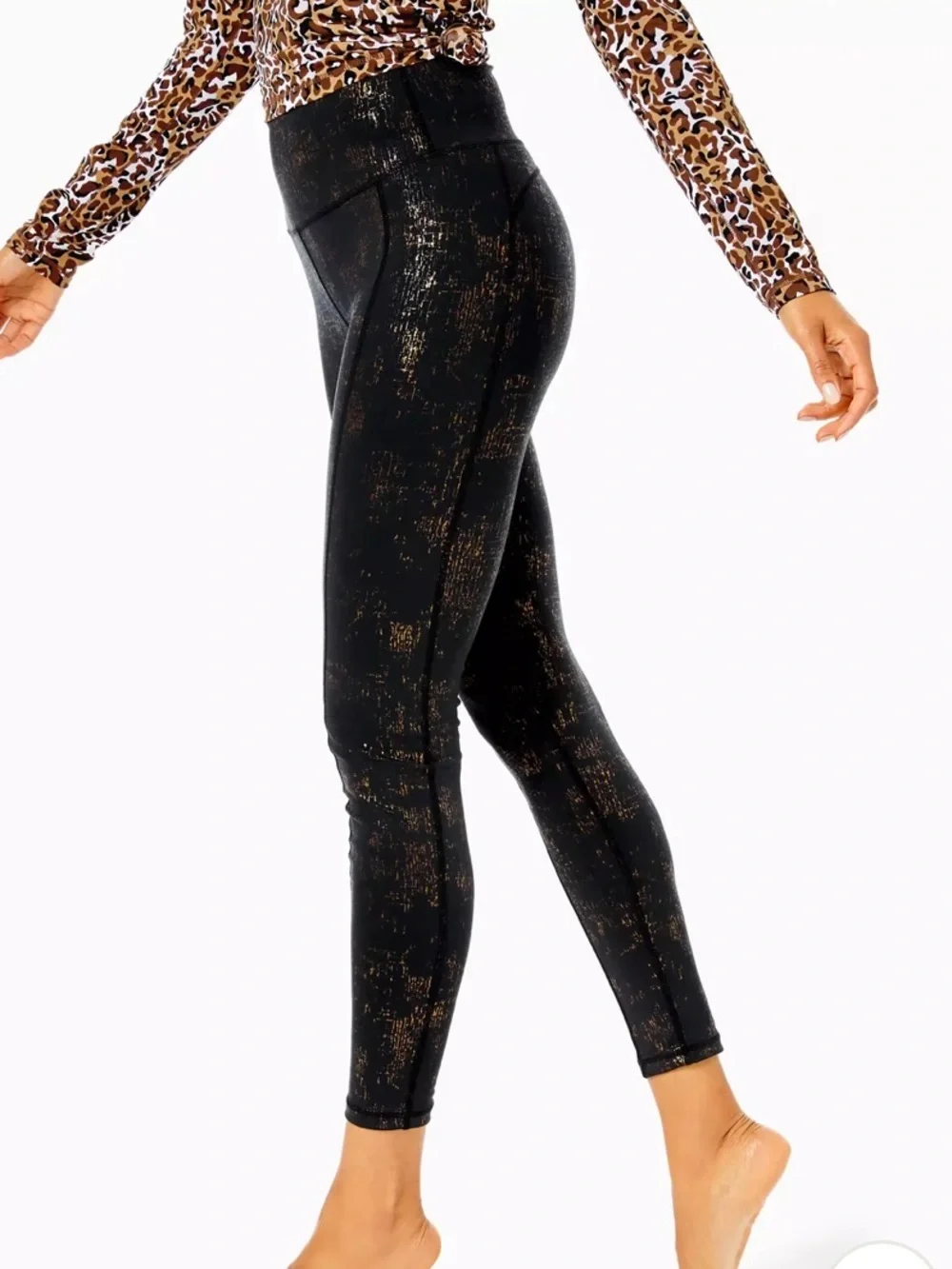 Lilly Pulitzer Luxletic Weekender High Rise Legging Multi Time To Tiki Foil Sz S